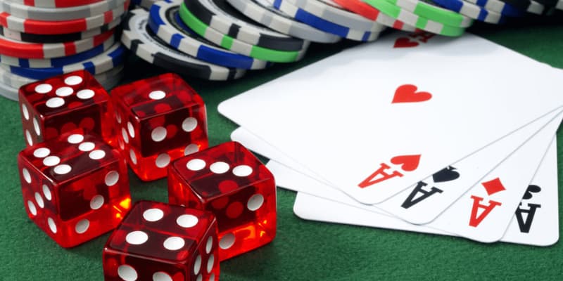 Người chơi cần nắm chắc cách tính phỏm trước khi vào tiền