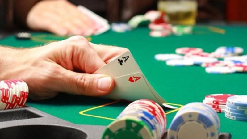 Kinh nghiệm chơi poker giúp người chơi đưa ra quyết định chuẩn xác