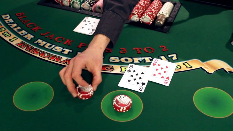Xì Dách Hoàng Gia là game bài Tây rất được yêu thích